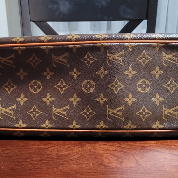 Authentic Louis Vuitton shoulder bag - Picture 5 of 9